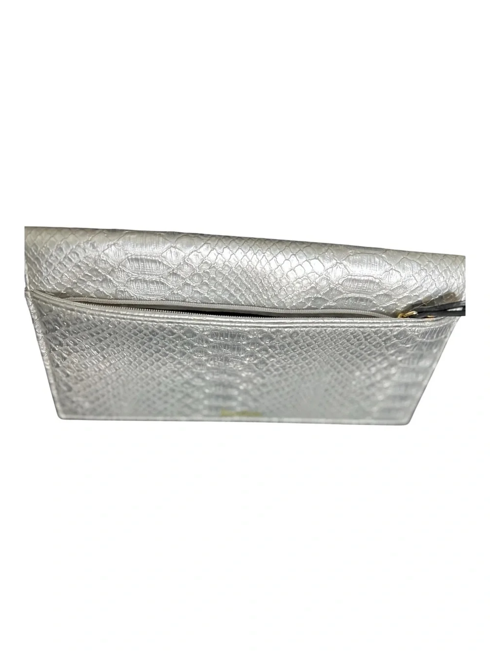 NEIMAN MARCUS Metallic Silver Snake Embossed Travel Wallet Organizer 9”x5” NWT